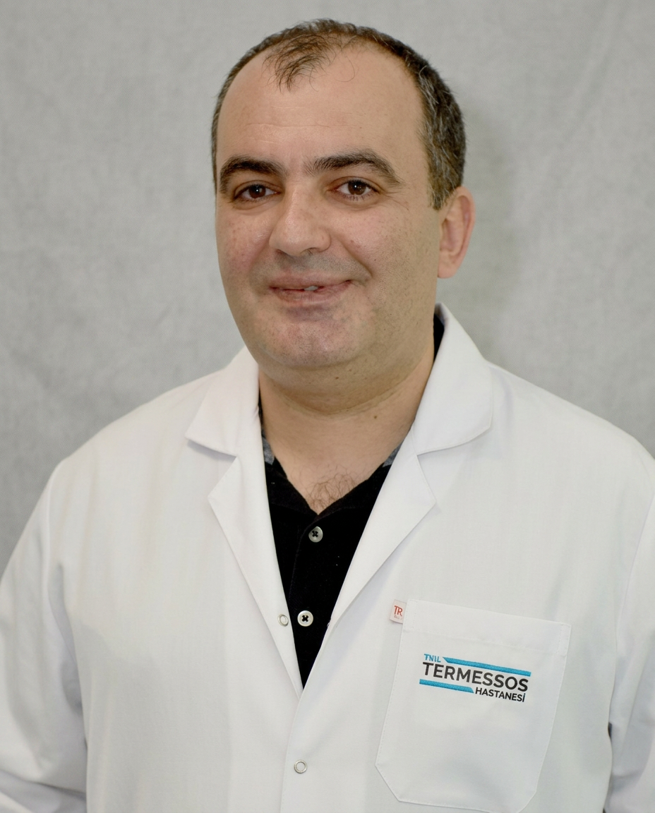 Dr Gökhan Bacak