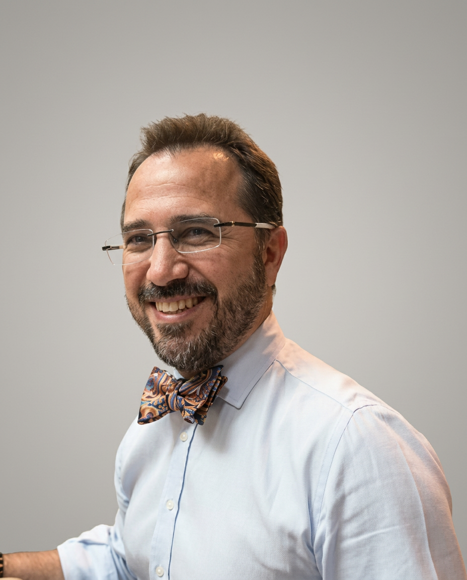Dr Patrik Paulis